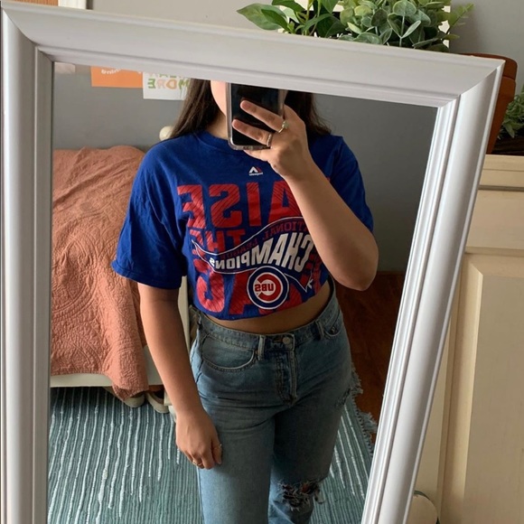 cubs t-shirt - Picture 2 of 2